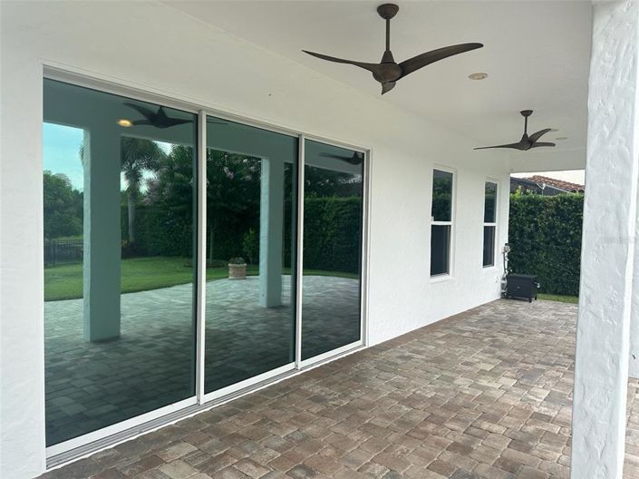 Image No.5-5 Bed Property for sale