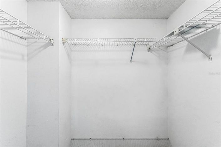 Image No.21-Propriété de 1 chambre à vendre à Floride