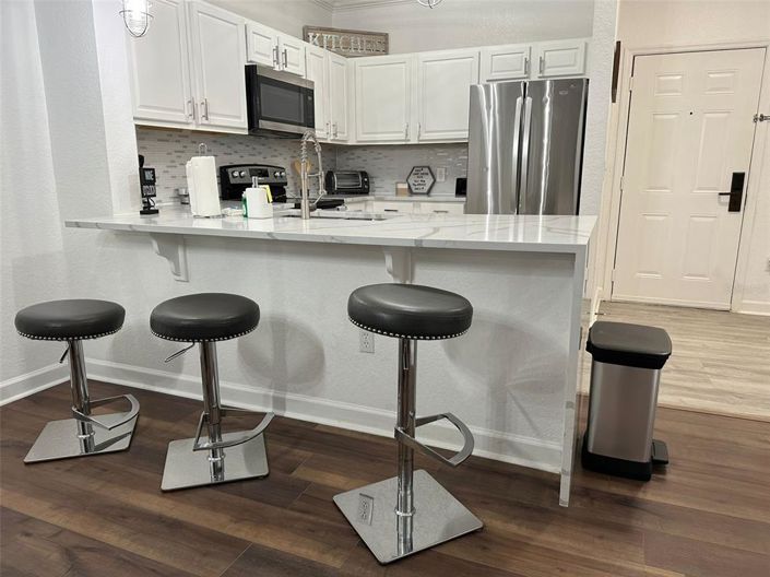 Image No.5-2 Bed Property for sale