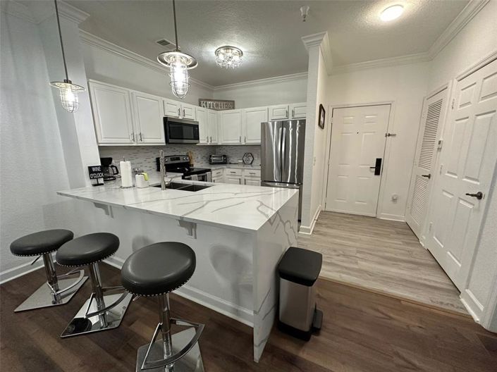 Image No.6-2 Bed Property for sale