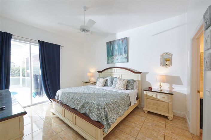 Image No.11-4 Bed Townhouse for sale