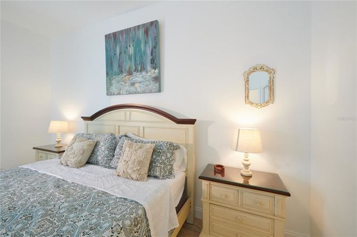 Image No.15-4 Bed Townhouse for sale