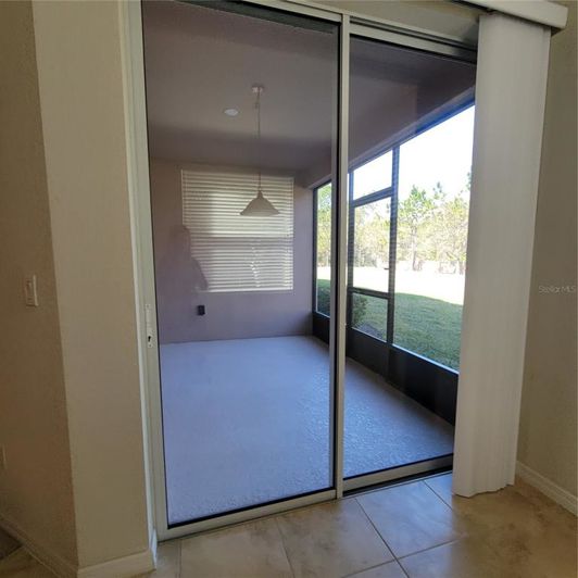 Image No.10-2 Bed Property for sale