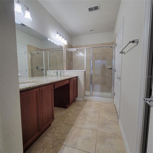 Image No.7-2 Bed Property for sale