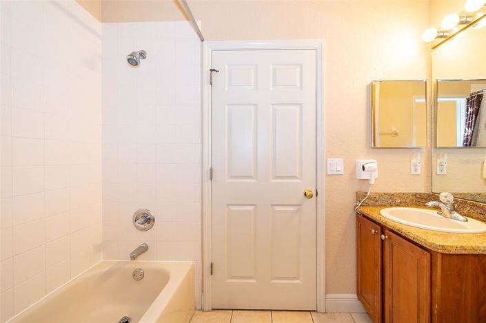 Image No.13-4 Bed Property for sale