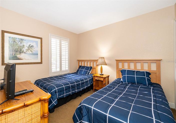 Image No.19-4 Bed Property for sale