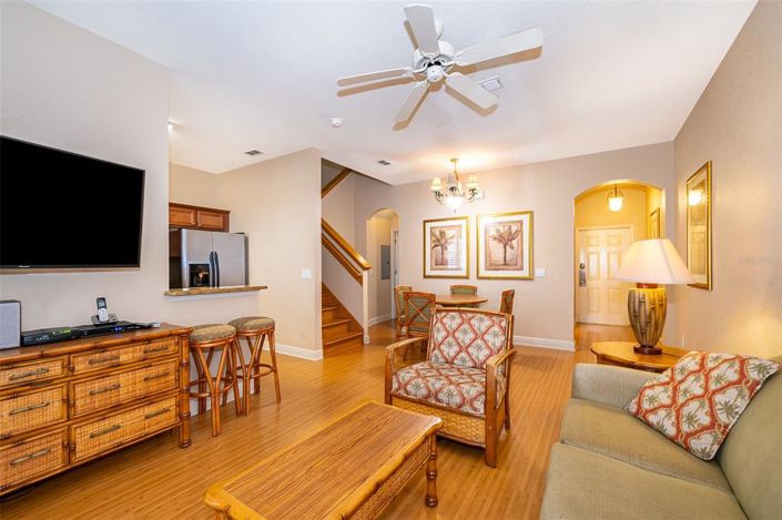 Image No.6-4 Bed Property for sale