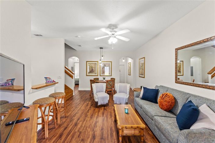 Image No.3-4 Bed Townhouse for sale