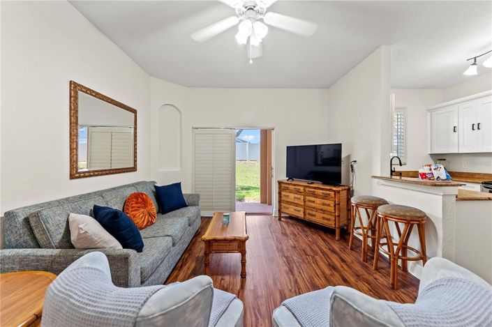 Image No.5-4 Bed Townhouse for sale