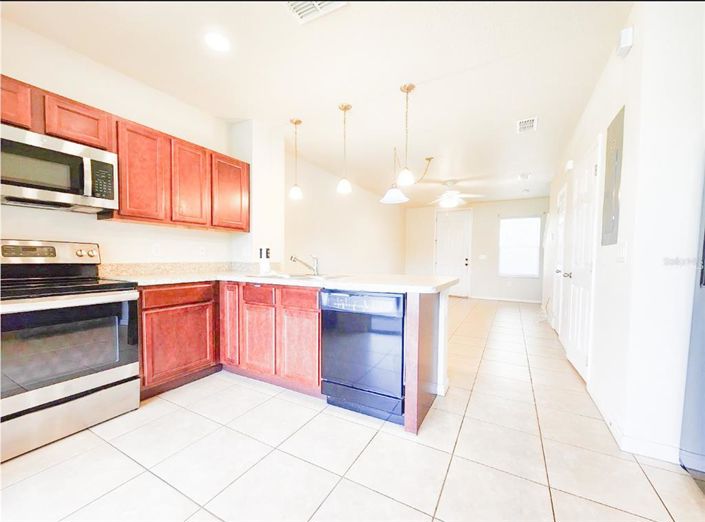 Image No.7-2 Bed Townhouse for sale