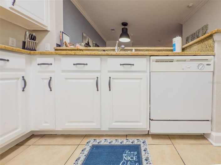 Image No.11-2 Bed Property for sale