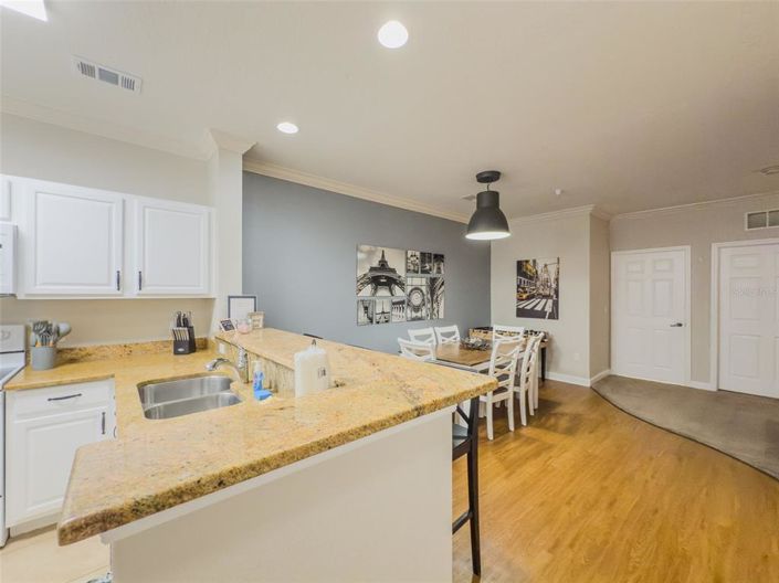 Image No.18-2 Bed Property for sale