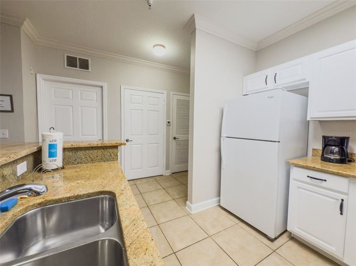 Image No.3-2 Bed Property for sale