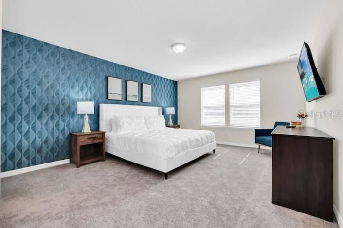 Image No.22-5 Bed Townhouse for sale