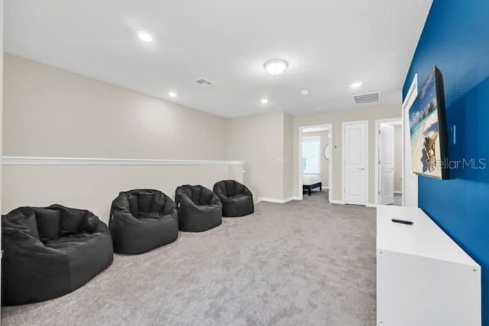 Image No.27-5 Bed Townhouse for sale