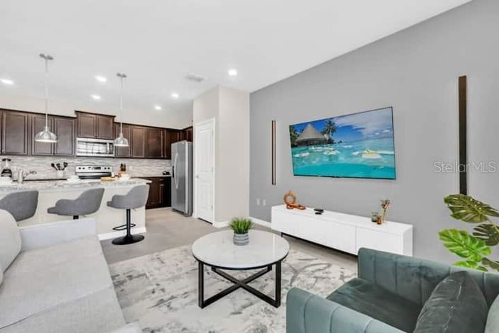 Image No.9-5 Bed Townhouse for sale