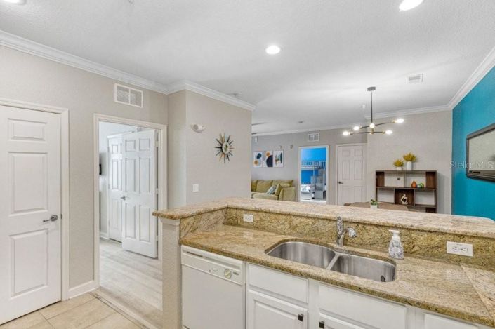 Image No.9-2 Bed Property for sale