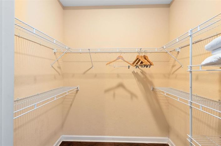 Image No.5-2 Bed Property for sale