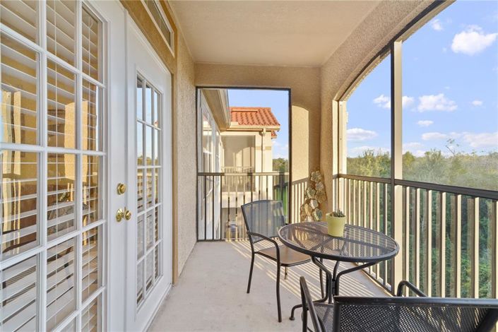 Image No.17-2 Bed Property for sale