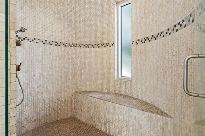 Image No.33-5 Bed Property for sale