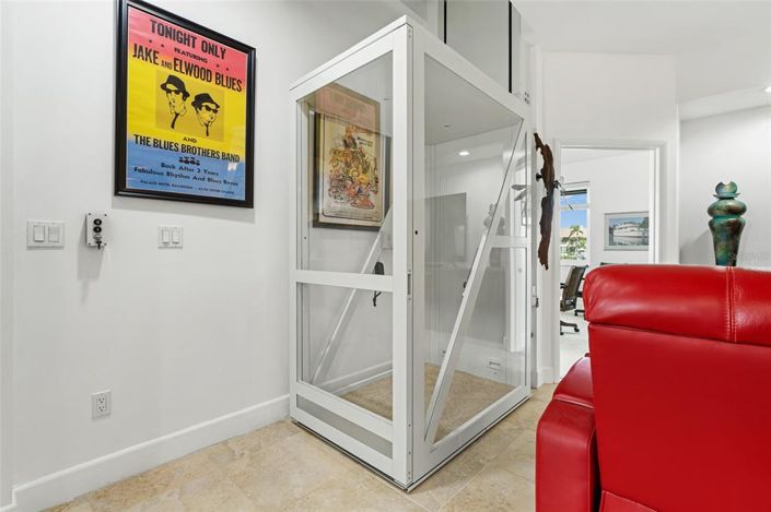 Image No.43-5 Bed Property for sale