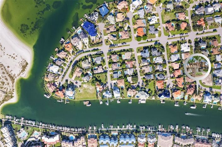 Image No.76-5 Bed Property for sale