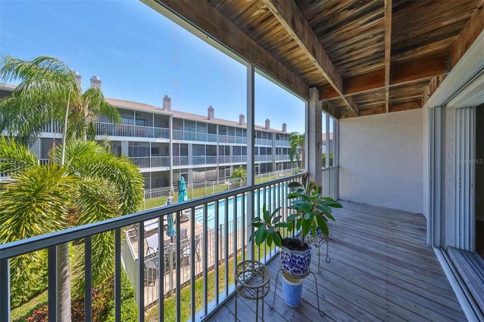 Image No.18-3 Bed Townhouse for sale