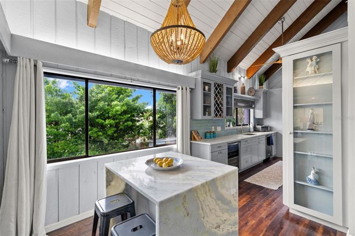 Image No.11-3 Bed Property for sale