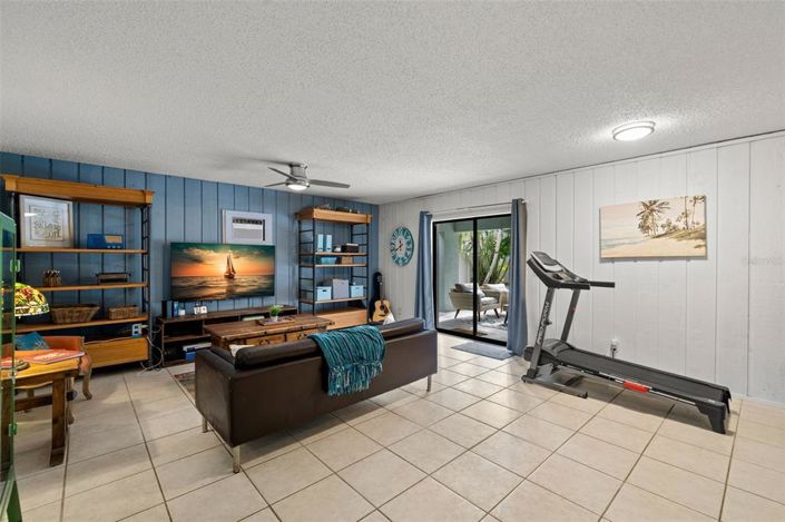 Image No.22-3 Bed Property for sale