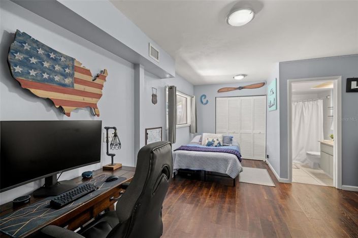 Image No.23-3 Bed Property for sale