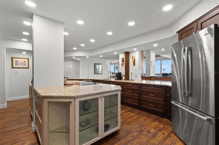 Image No.13-4 Bed Property for sale