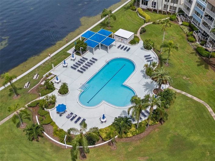 Image No.65-4 Bed Property for sale