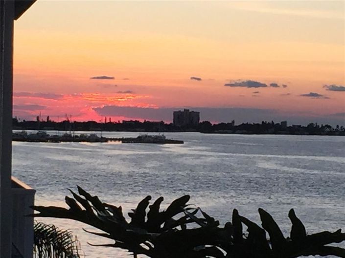 Image No.71-4 Bed Property for sale