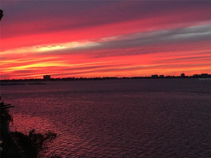 Image No.73-4 Bed Property for sale