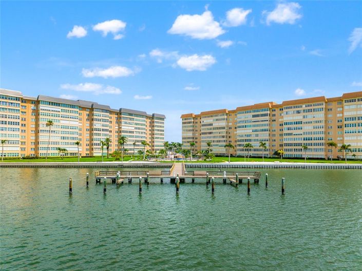 Image No.3-3 Bed Property for sale