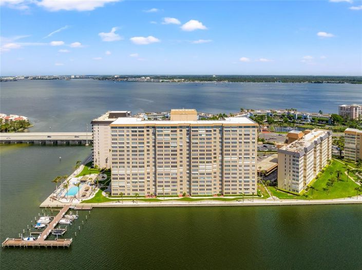 Image No.38-3 Bed Property for sale