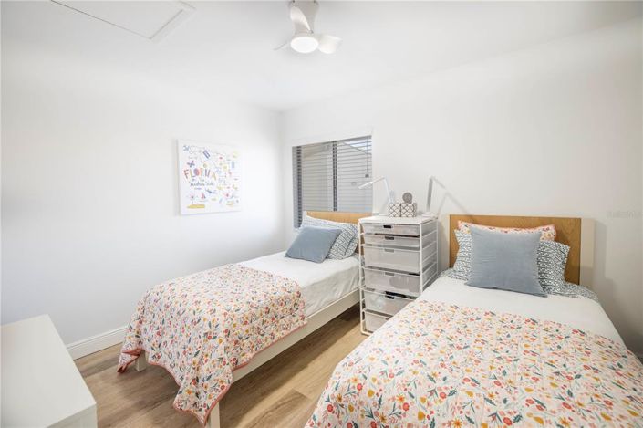 Image No.21-2 Bed Property for sale