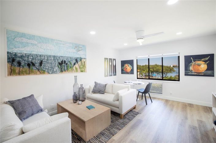 Image No.3-2 Bed Property for sale