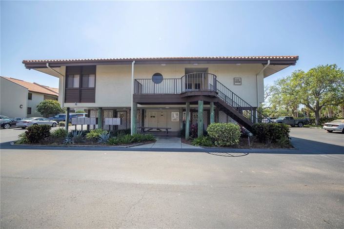 Image No.42-2 Bed Property for sale