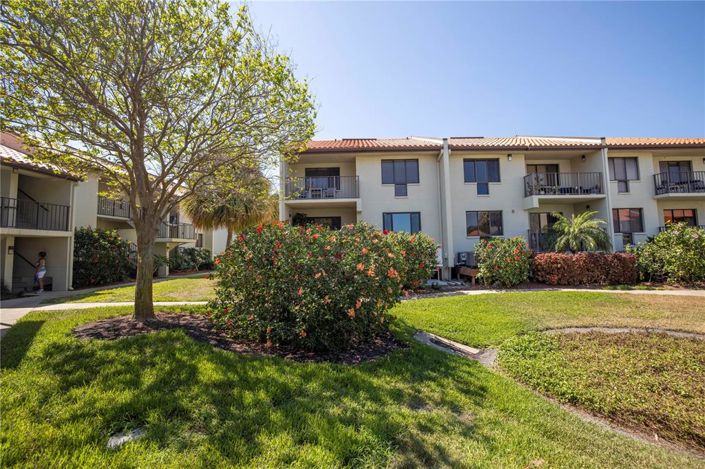 Image No.45-2 Bed Property for sale