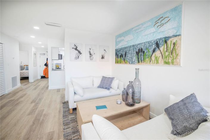 Image No.5-2 Bed Property for sale