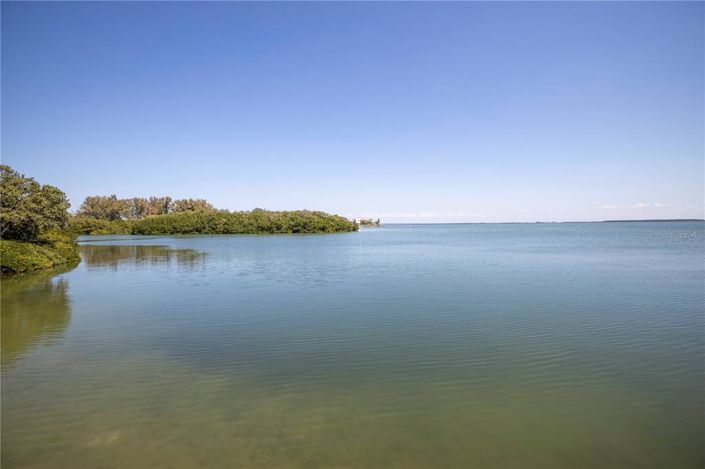 Image No.51-2 Bed Property for sale