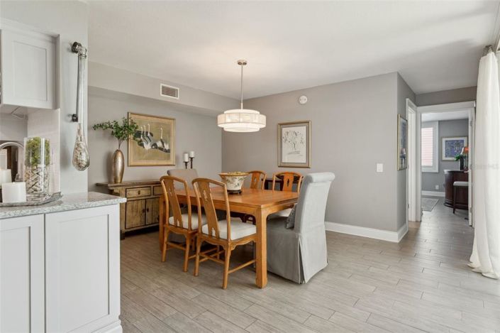 Image No.12-2 Bed Property for sale