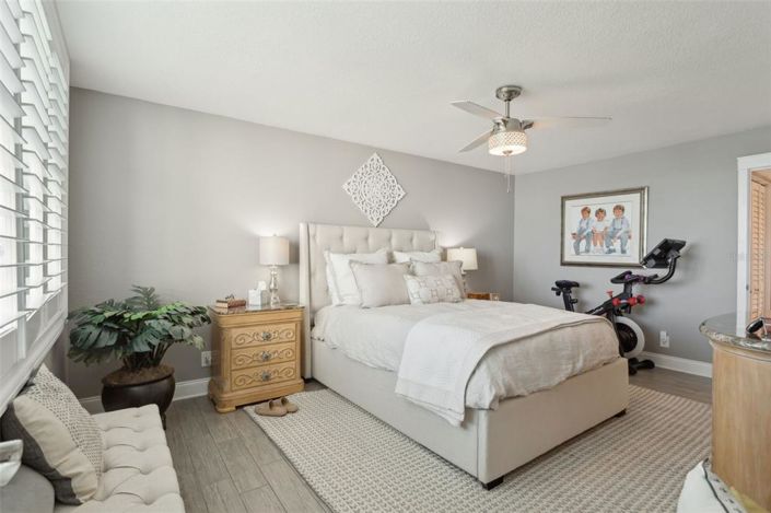 Image No.18-2 Bed Property for sale