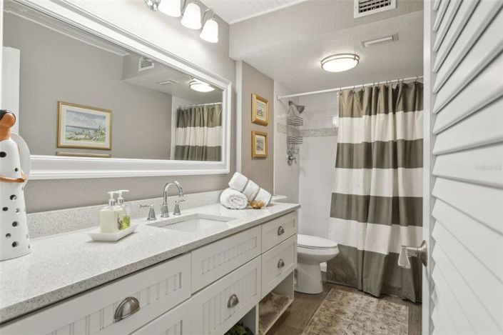 Image No.22-2 Bed Property for sale