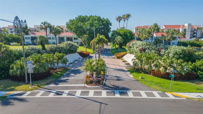 Image No.31-2 Bed Property for sale