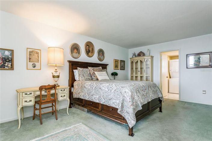 Image No.15-2 Bed Property for sale