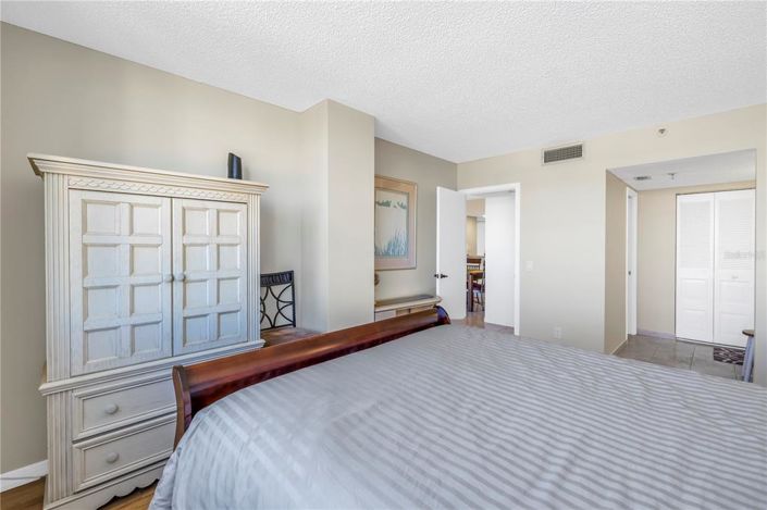 Image No.22-2 Bed Property for sale