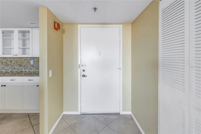 Image No.9-2 Bed Property for sale