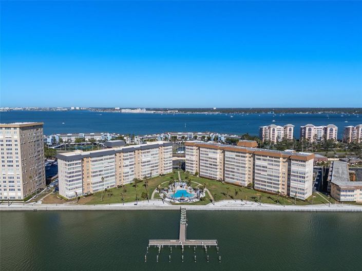 Image No.12-1 Bed Property for sale